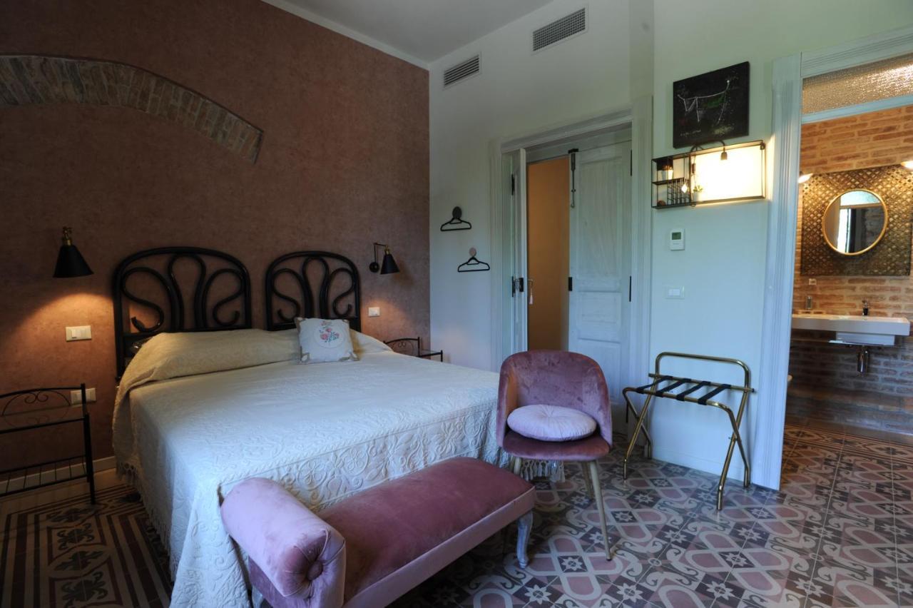 مبيت وإفطار Vaccarizzo Albanese Palazzo Scura المظهر الخارجي الصورة