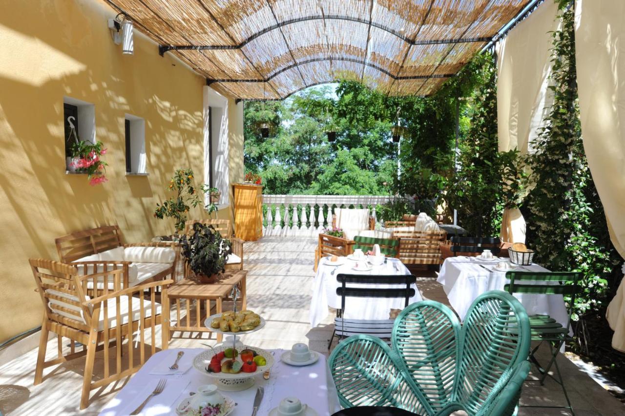 مبيت وإفطار Vaccarizzo Albanese Palazzo Scura المظهر الخارجي الصورة